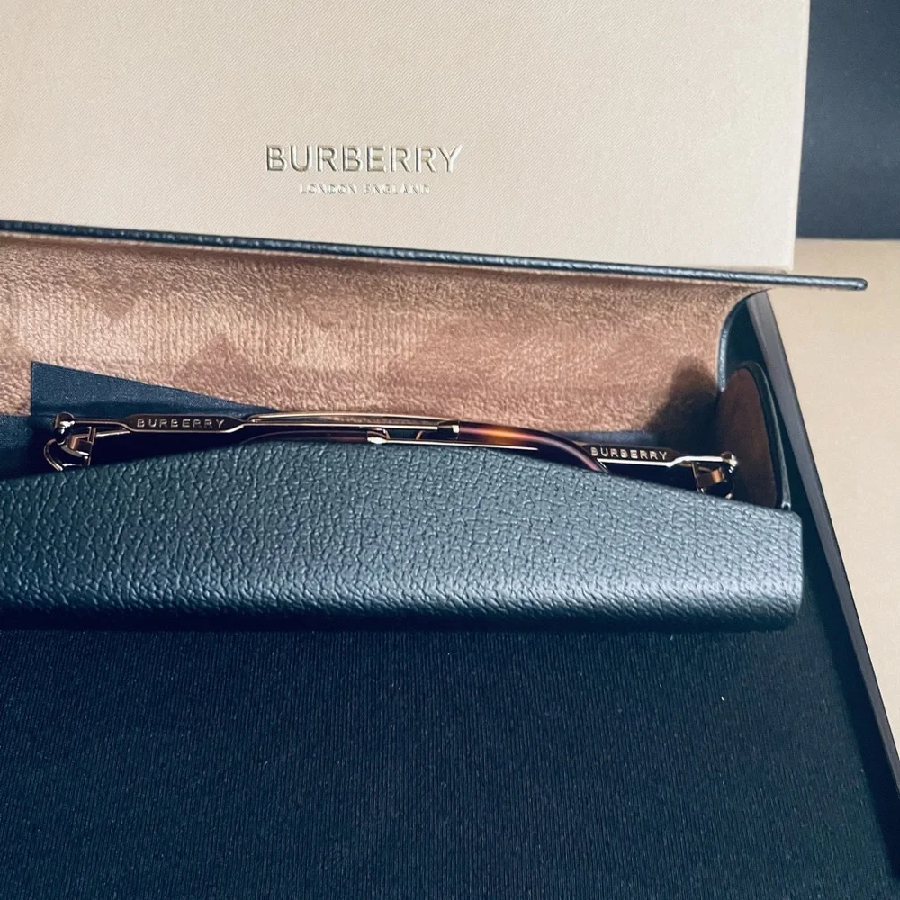 🔥🔥🔥Burberry Sunglasses 68MM - Picture 9 of 16